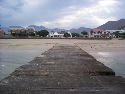 gordons bay beach